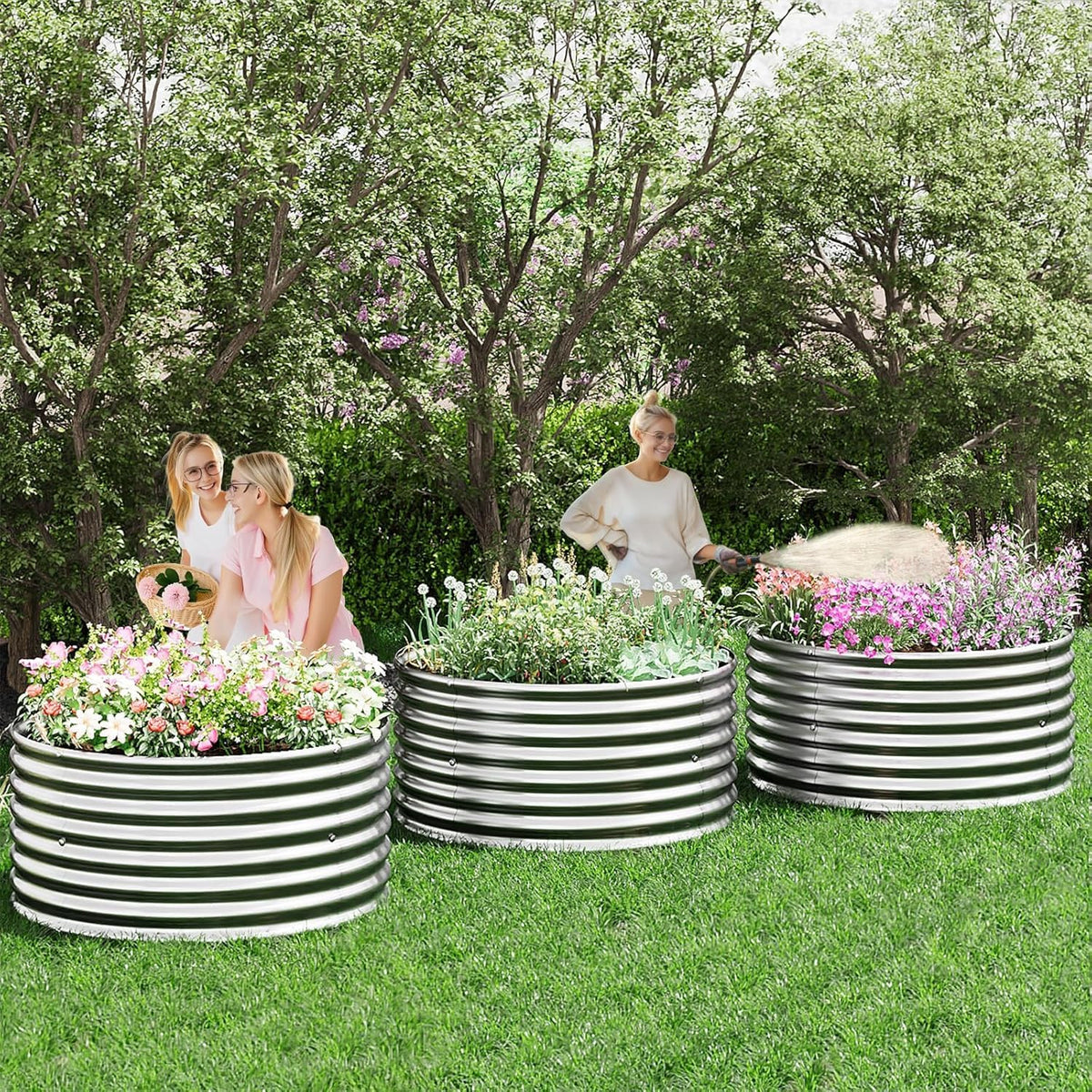CATMANOR multipurpose bed suitable for composting and decorative planting.
