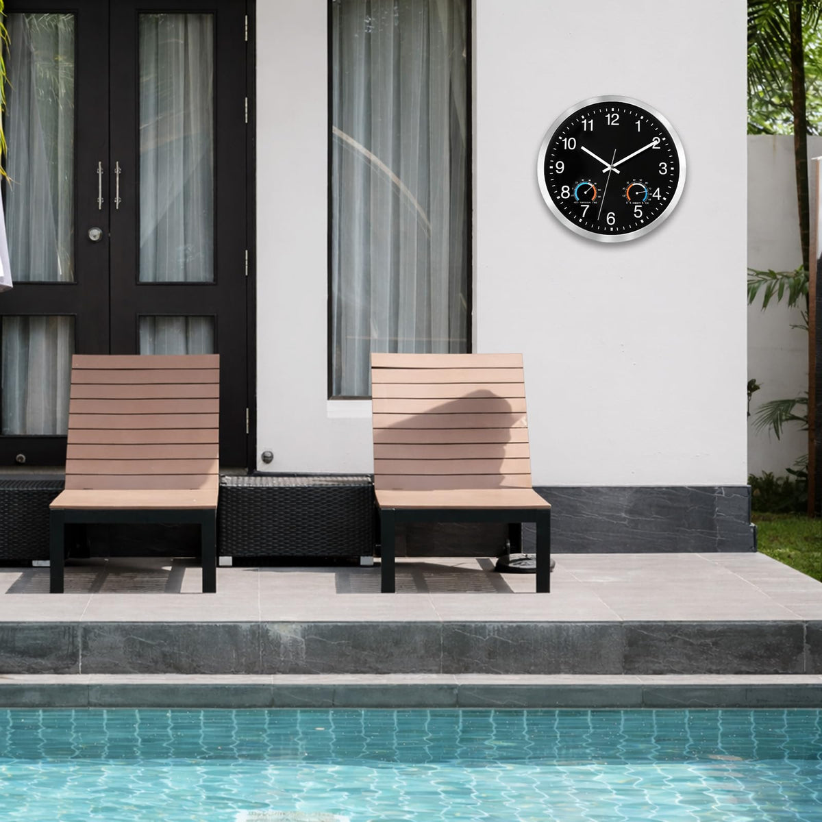 Caysie IP65 waterproof protection on front and rear gaskets.