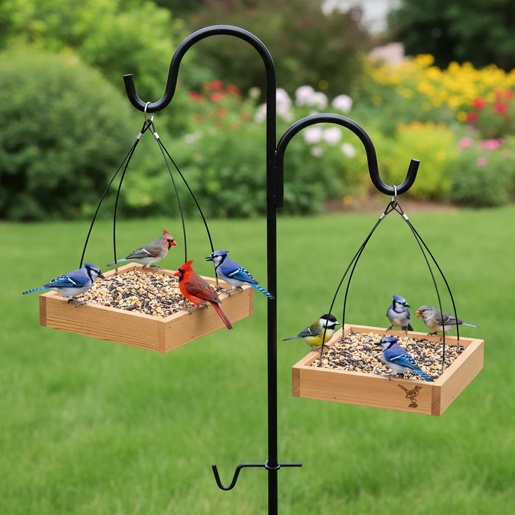 CEDAR ALPHA heavy-duty tray feeder with ample seed space for diverse birds.