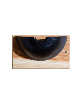 CEDAR ALPHA Swallow Nest Box cedar-inspired look blends with nature.