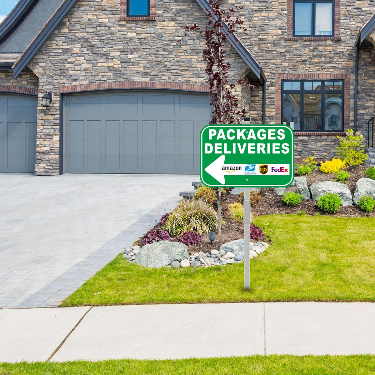 Cefrashi delivery sign green white contrast improves legibility from distance.