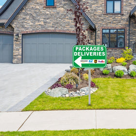 Cefrashi delivery sign green white contrast improves legibility from distance.