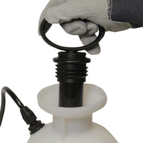 Chapin 20541 hose and wand assembly offers reach for accurate coverage.
