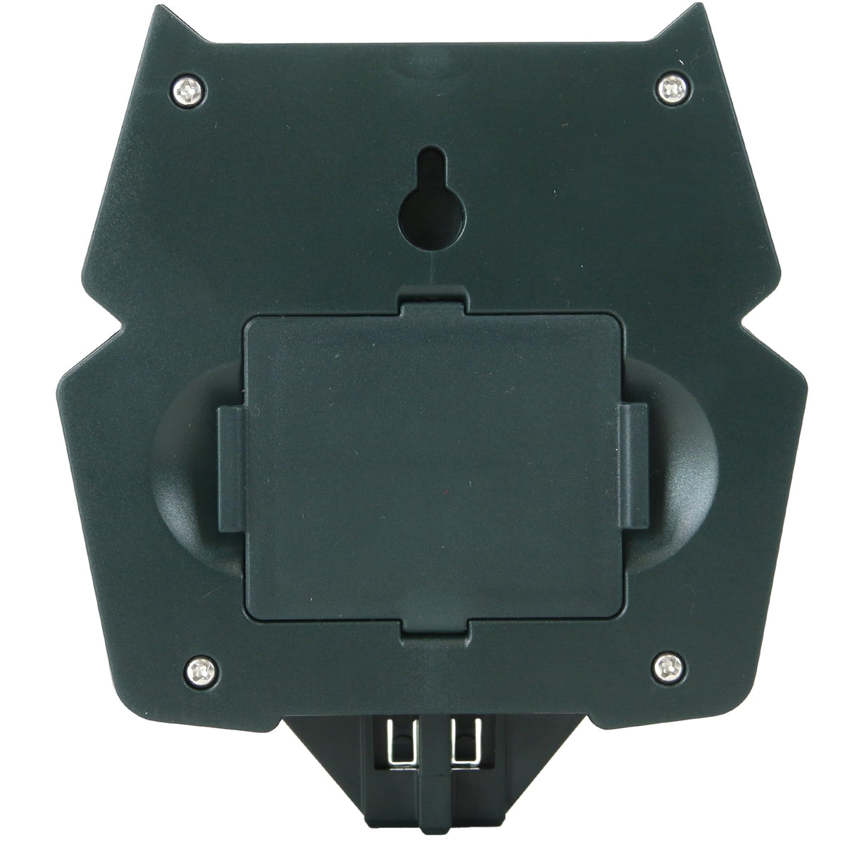 Chapin 76001 solar-powered battery charging reduces maintenance.