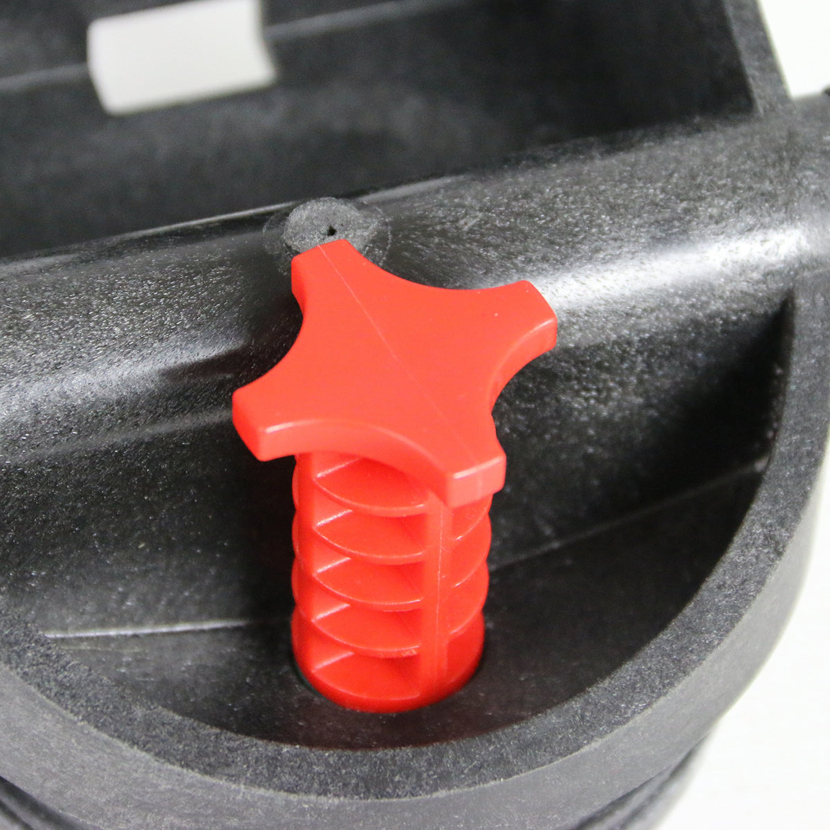 Chapin HydroFeed large O-ring opening for leak-free operation