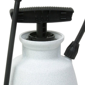 Chapin SureSpray anti-clog filter helps prevent clogs during spraying.