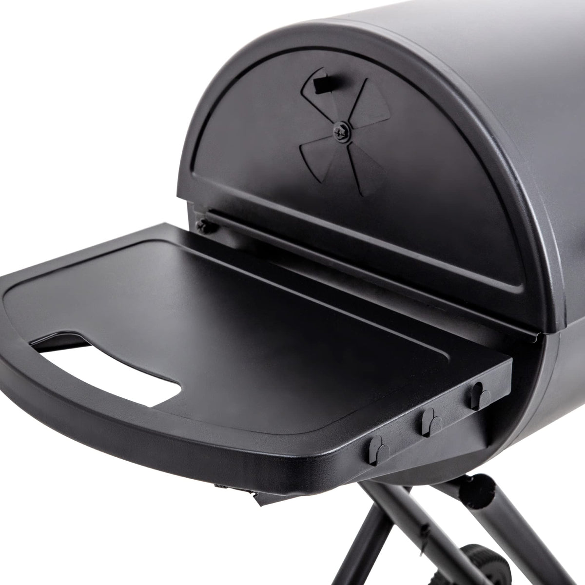 Char-Griller E1816 Gambler dimensions 22-39-40 inches fit most spaces.