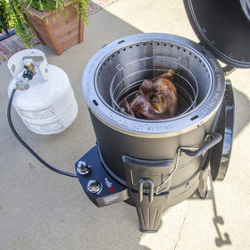 Charbroil Big Easy black exterior fits patio setups