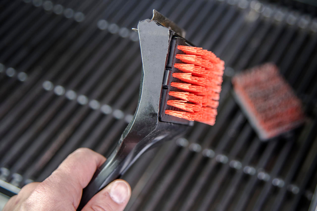 Durable nylon bristles withstand many cleaning cycles