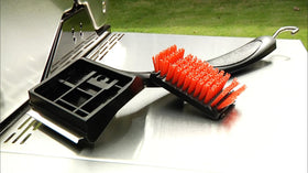 Easy swap into the SAFER Replaceable Head Grill Brush