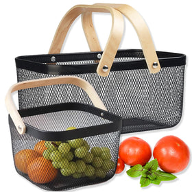 Cheardia foldable wooden-handle picnic basket for easy transport.
