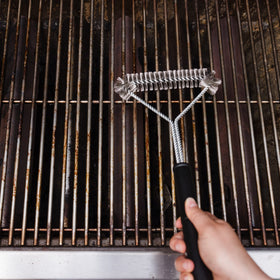 Chef Craft Select BBQ Grill Brush stainless steel body stands up to vigorous scrubbing.