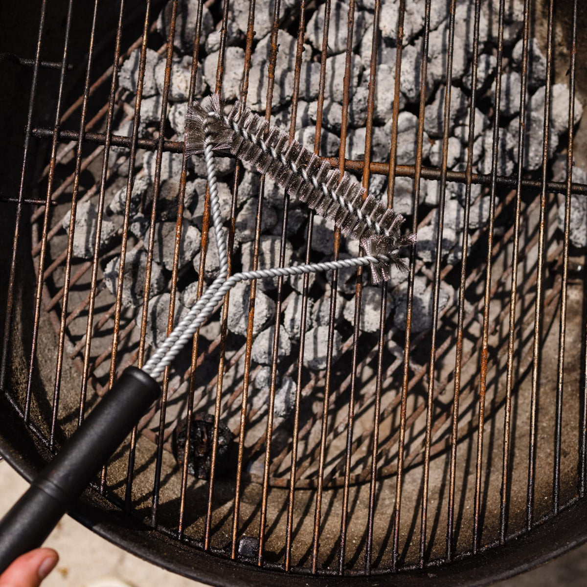 Chef Craft Select BBQ Grill Brush wide-design cleans grills faster across grates.