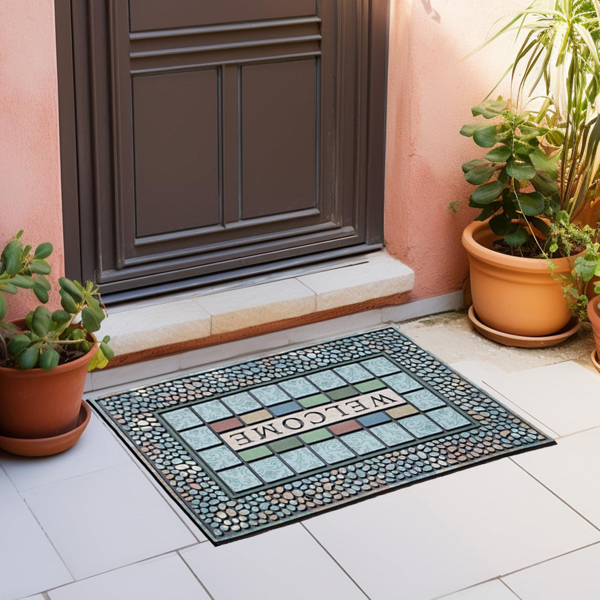 CHICHIC wide-entrance rug handles heavy footfall with stable grip.