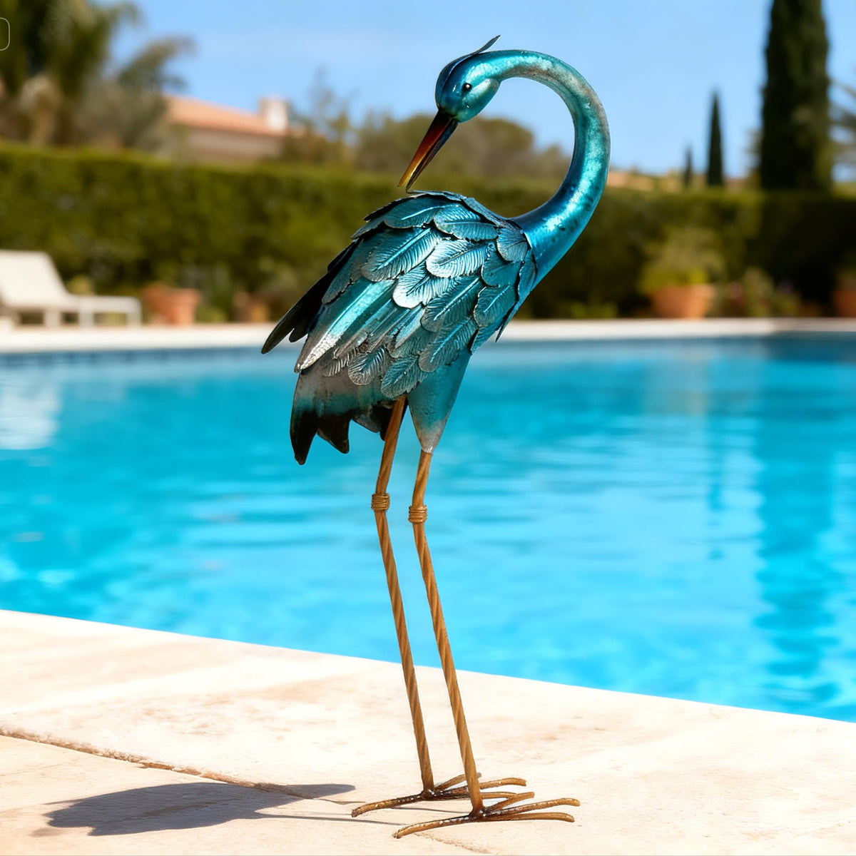 Chisheen crane yard ornament with knock-down legs ships easily.