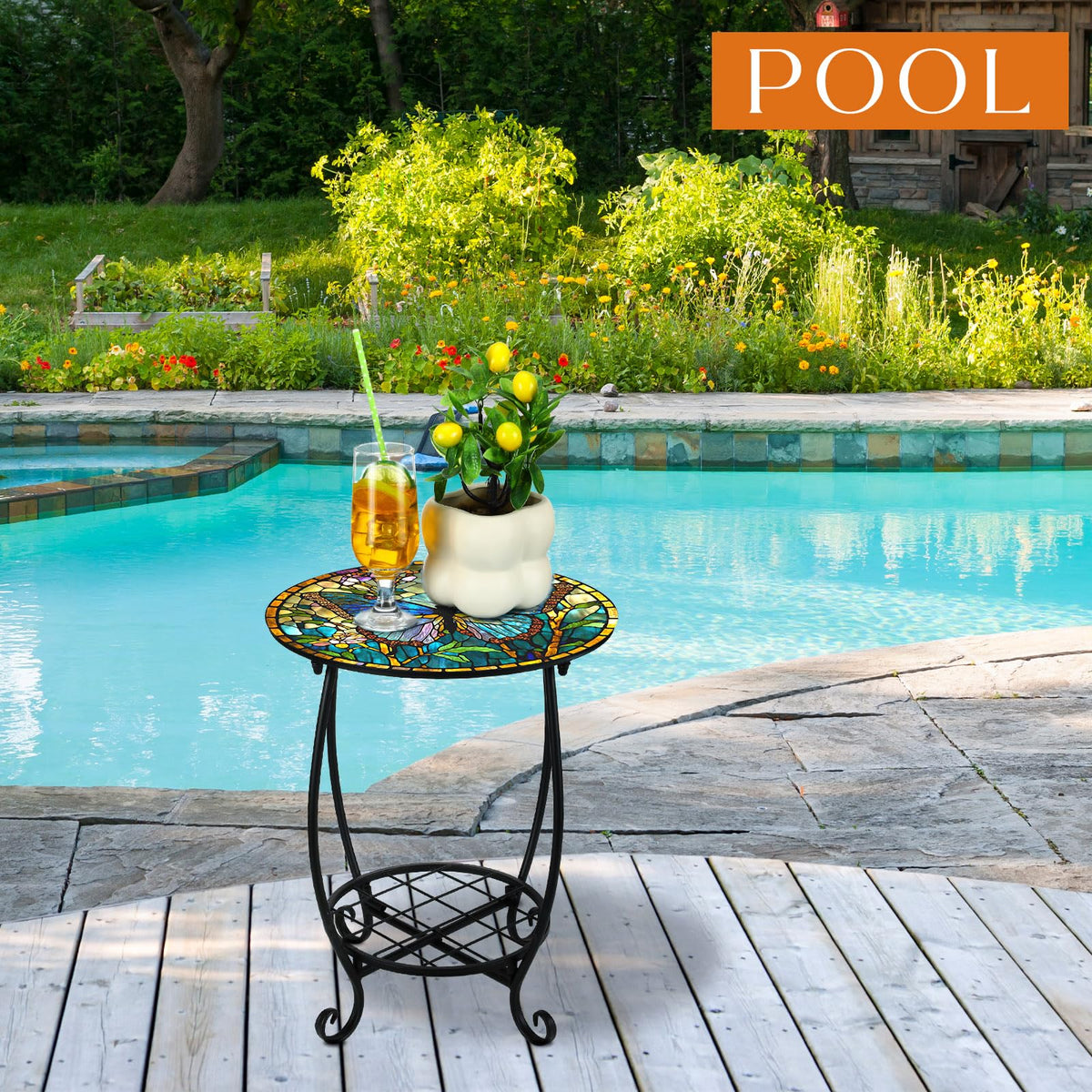 Cinnvoice Outdoor-indoor versatile round table suits drinks and plants.