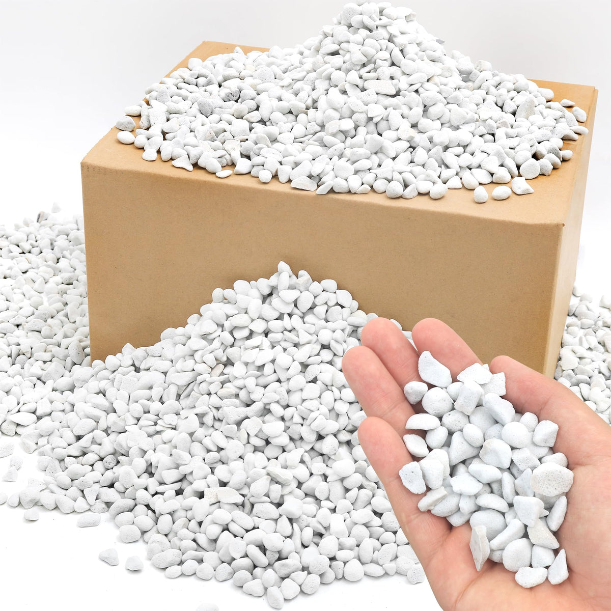 CJGQ 9QT Perlite packaging front shown for easy soil amendment.