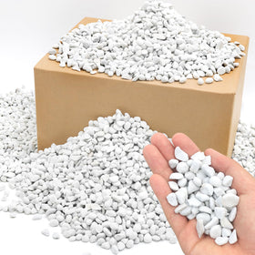 CJGQ 9QT Perlite packaging front shown for easy soil amendment.
