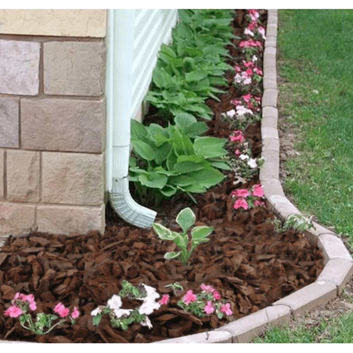 CJGQ organic bark mulch provides nutrients for plant growth