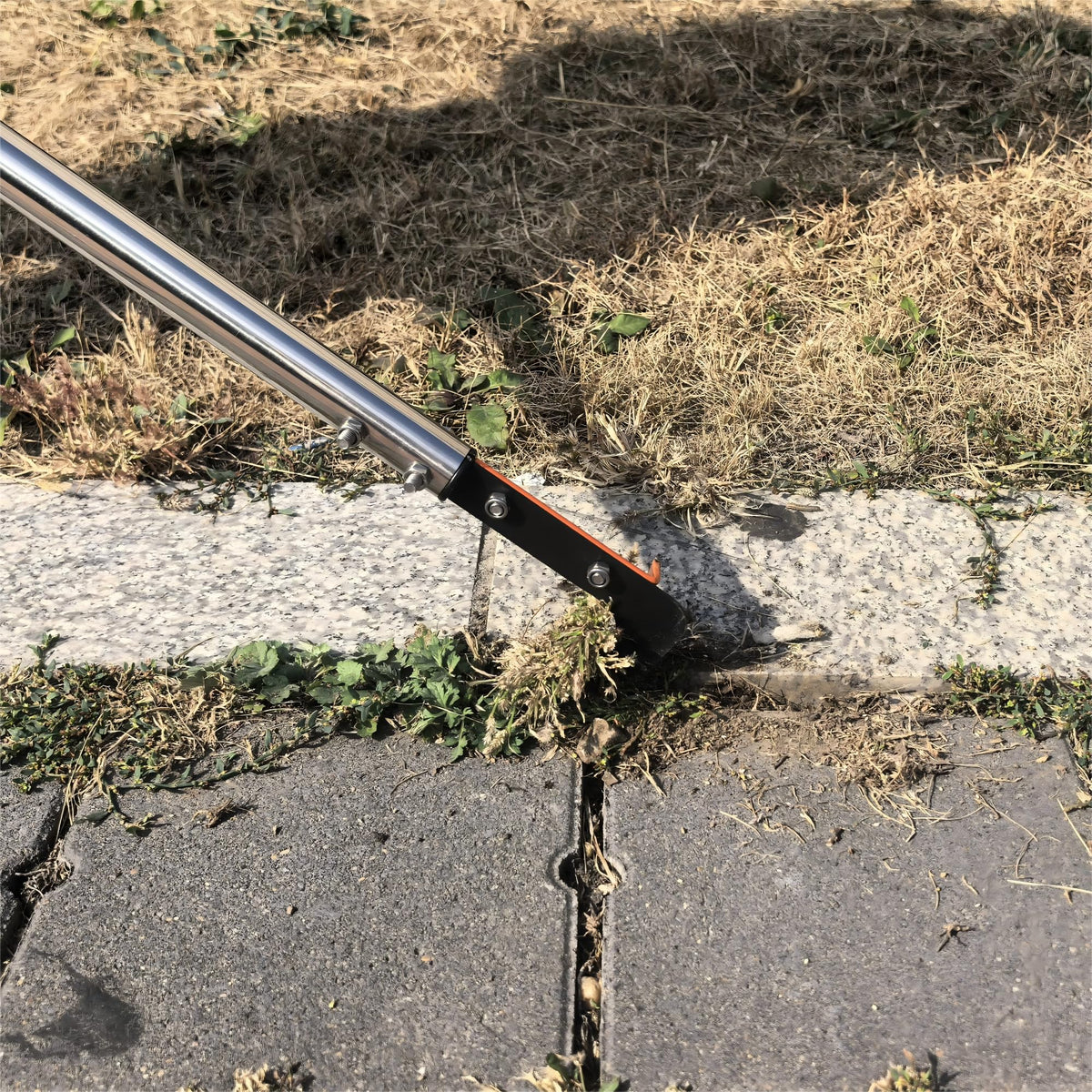 CKLT 58in anti-rust-coating maintains blade performance outdoors