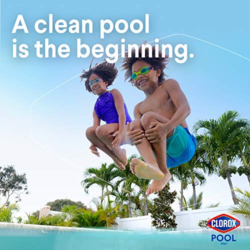 CLOROX Pool&Spa Sink to Clear pulls pool-floor debris into view after settling