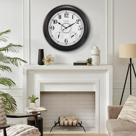 CLXEAST ideal gift idea for housewarmings or seasonal outdoor decor.