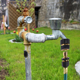 CM Cumizon universal compatibility works with hoses, sprinklers, nozzles and RV gear.