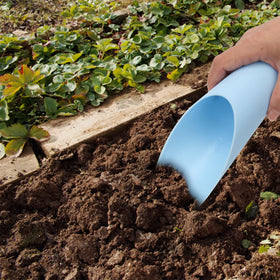 Coitak bonsai soil scoops measure 6.5 x 1.6 inches for small pots.