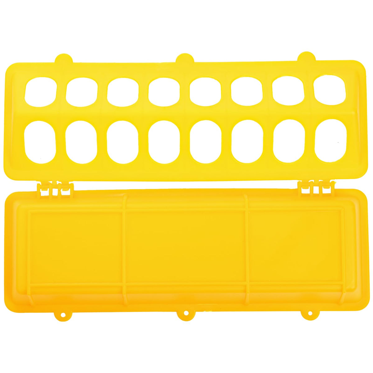 Coloch flip-top lid allows quick refills and easy maintenance for busy coops.