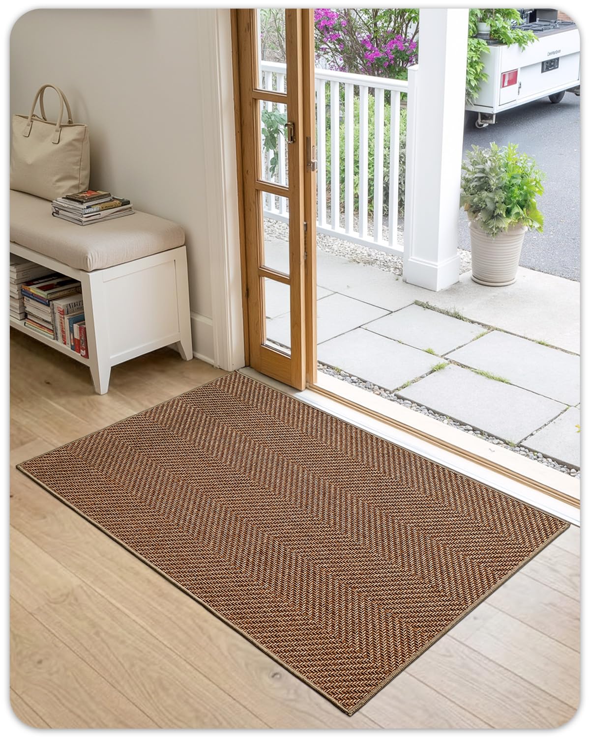 Color&Geometry thin mat with TPR bottom enhances grip and safety.
