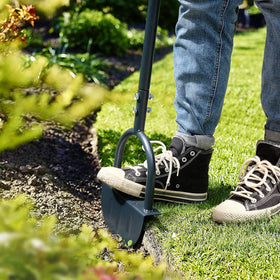 Colwelt Saw-Tooth Edger shows 38-inch handle reducing bending for easier yard work.