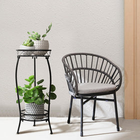 Cometofit compact design saves floor space while displaying greenery
