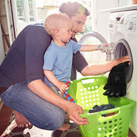 Comsmart BBQ gloves resist heat, acids, and alkalis during cooking