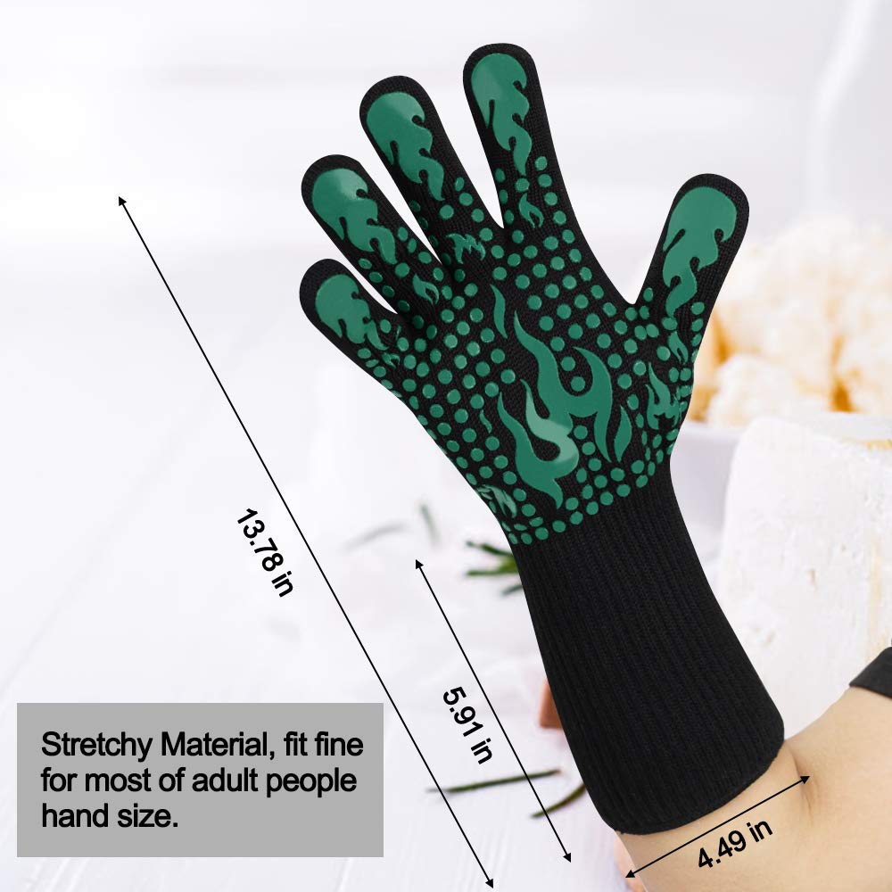 Close-up view of Comsmart BBQ Gloves silicone texture for secure grip