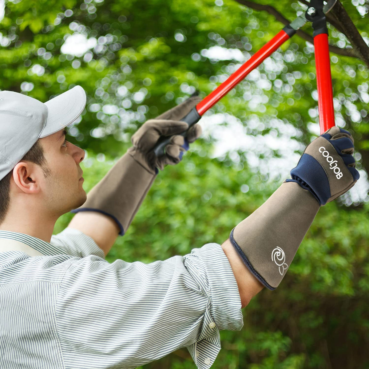 CoolJob forearm-protection garden gloves provide extended cuff coverage for deep pruning tasks.