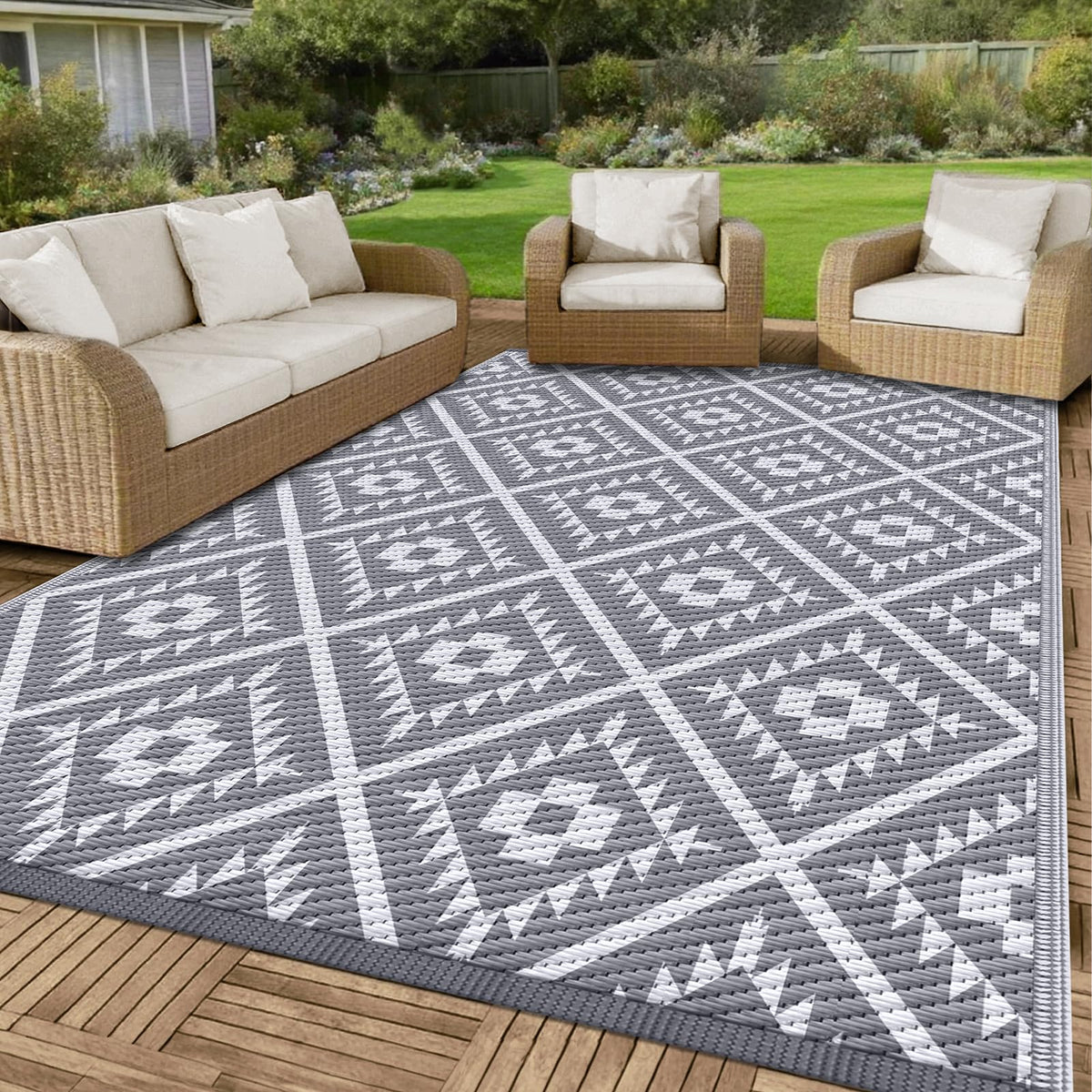 CoolTop rug 8x10 fast-drying and easy to clean after outdoor use