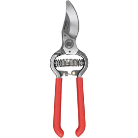Corona BP 3180D bypass blade cuts live branches cleanly.