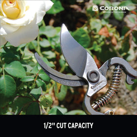 Corona ClassicCUT pruner forged steel construction for long-lasting strength.