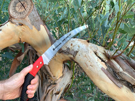 Corona RazorTOOTH pruning saw chrome-plated blade reduces friction