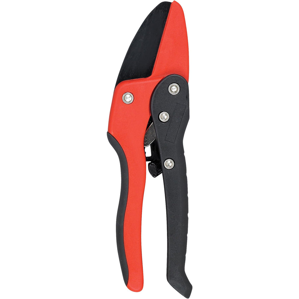 Corona RP 3230 ratcheting pruner blade close-up shows clean cuts on woody stems.