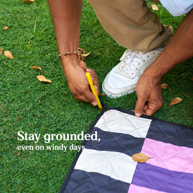 Cozy Club durable blanket ideal for camping trips