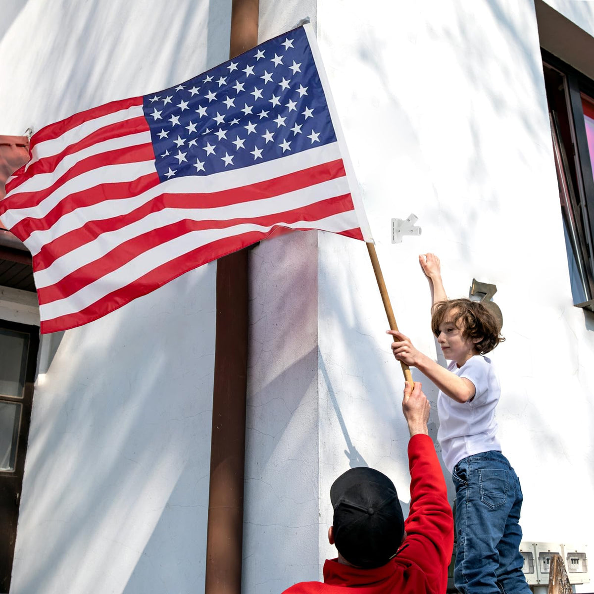 CQ Garden durable outdoor flag display stays strong in windy weather.
