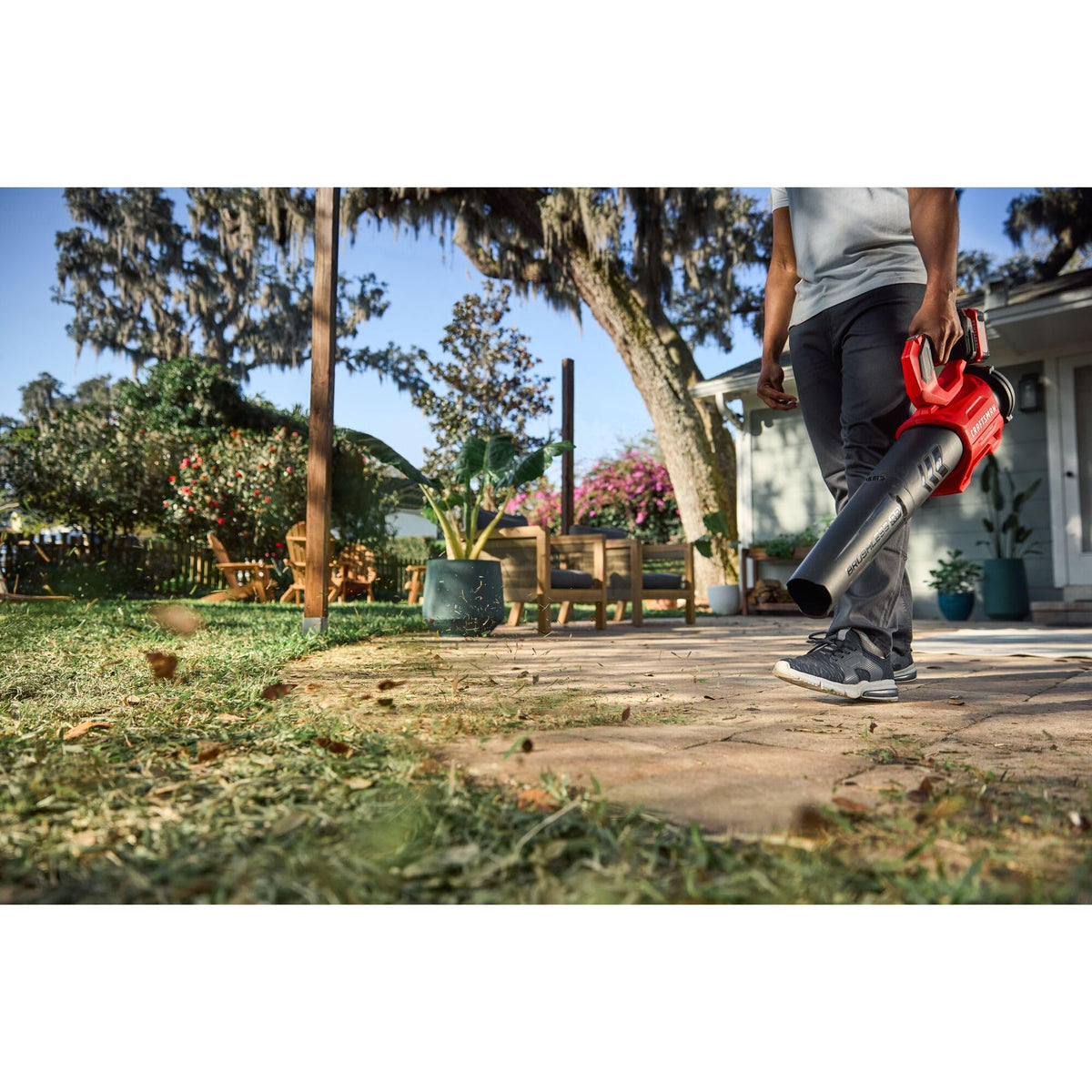 CRAFTSMAN V20 blower offers up to 66% more runtime per charge.