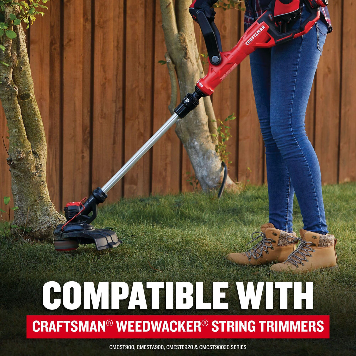 CRAFTSMAN spool compatible with WeedWacker models for easy setup and use.