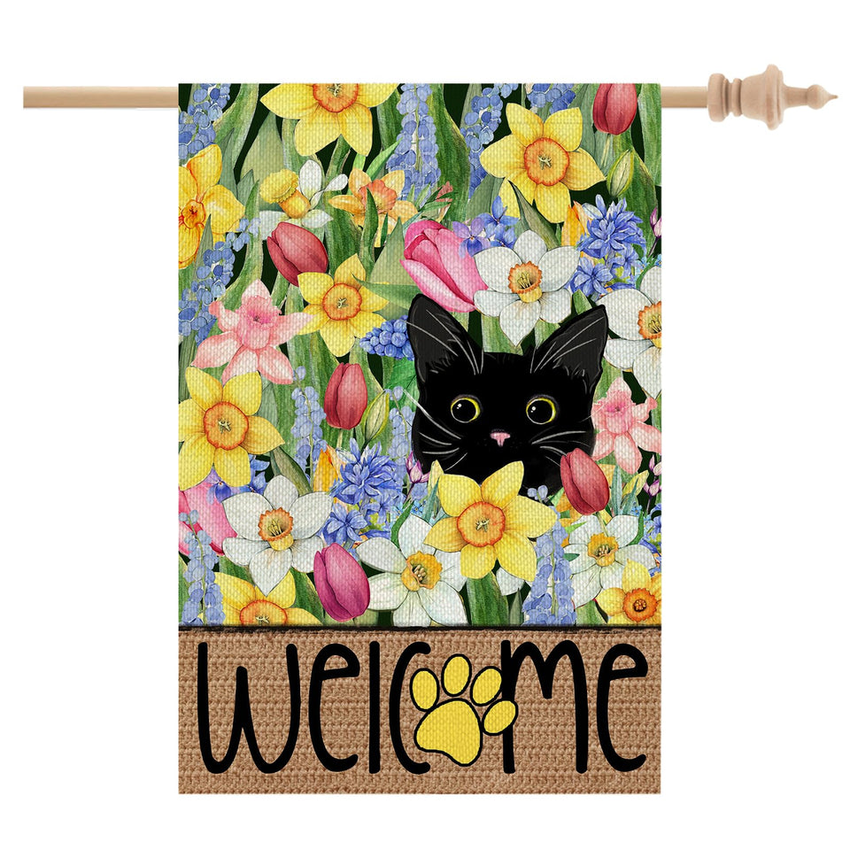 CROWNED BEAUTY black-cat double-sided flag enhances curb appeal with a welcoming design.