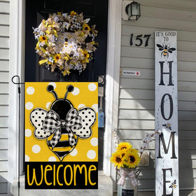 CROWNED BEAUTY burlap-look spun polyester flag built for outdoor durability.