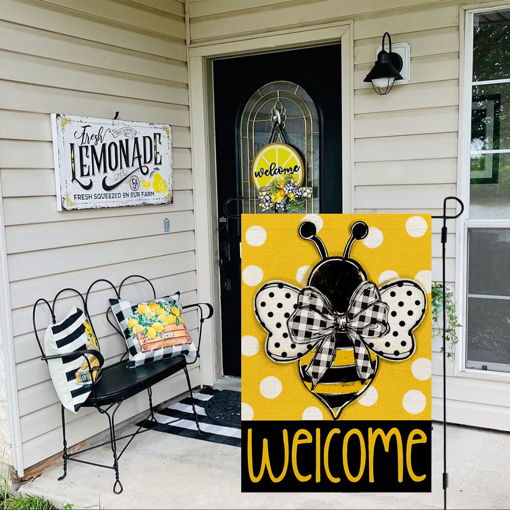 CROWNED BEAUTY garden flag double-sided printing for clear viewing from both sides.