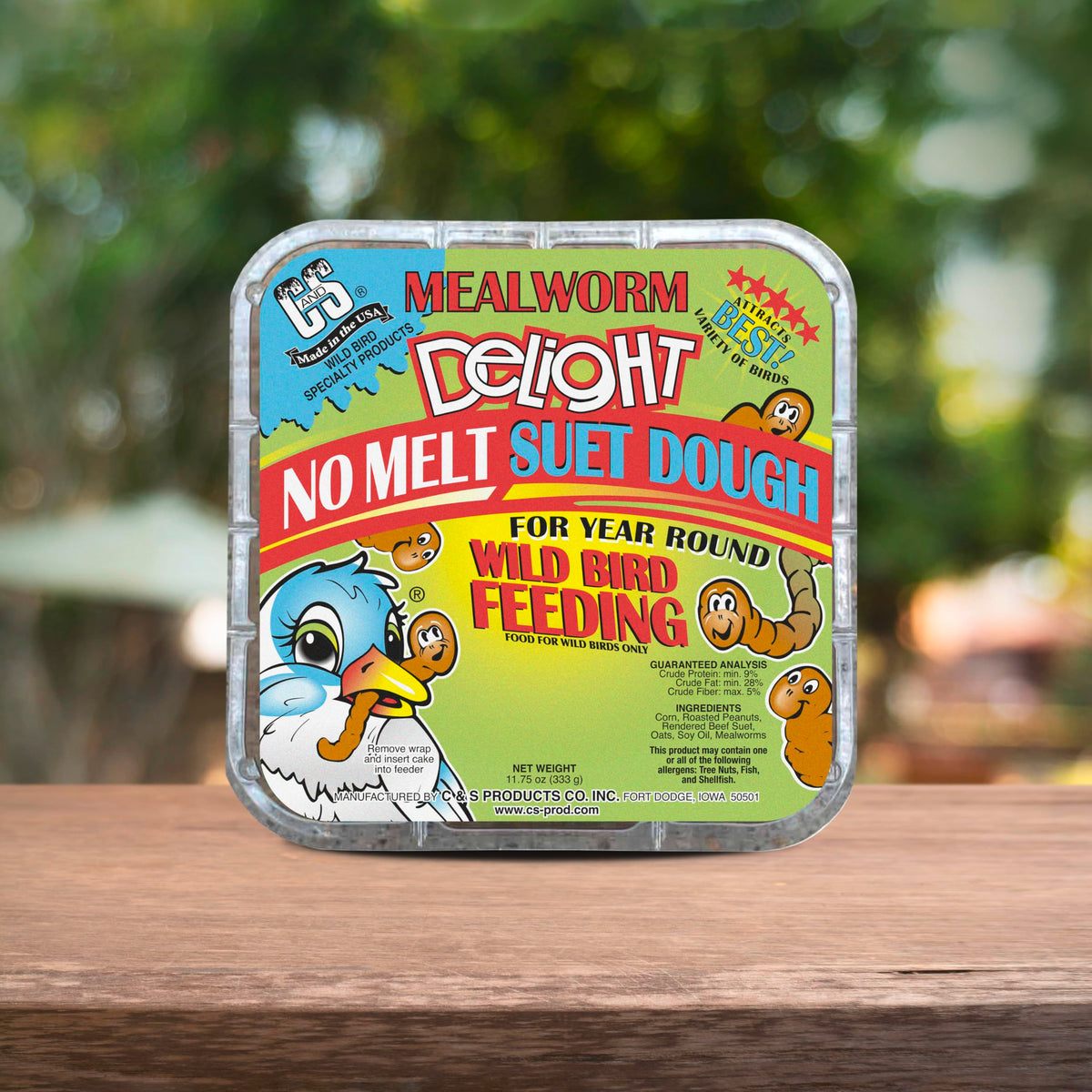 C&S Mealworm Delight pairs with a wire feeder for simple setup.