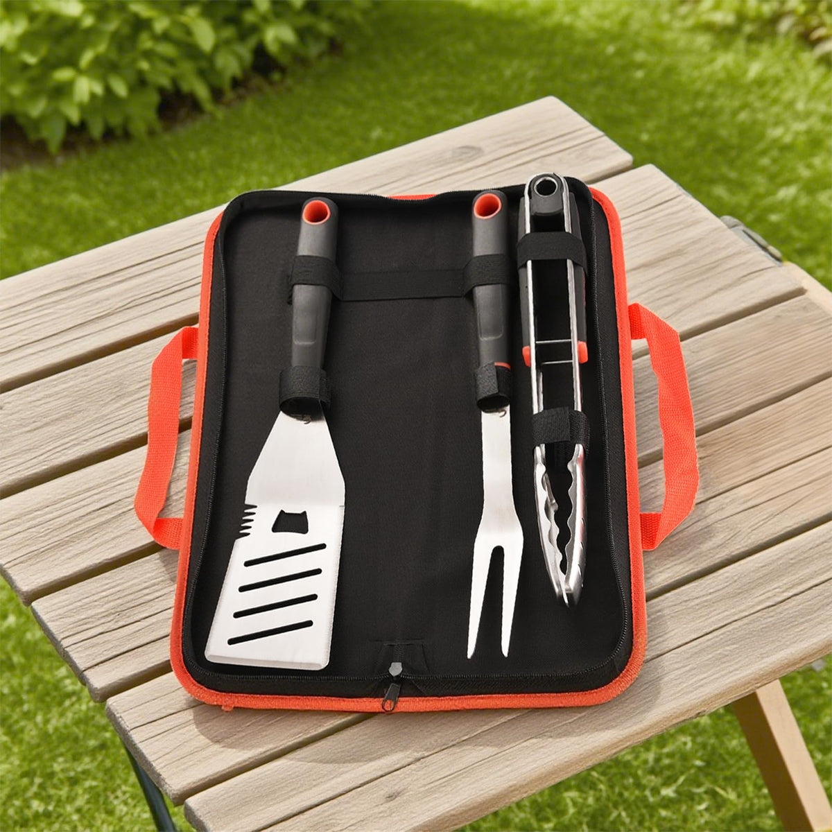 CuCut Lifetime Guarantee seal highlights durable stainless steel craftsmanship.