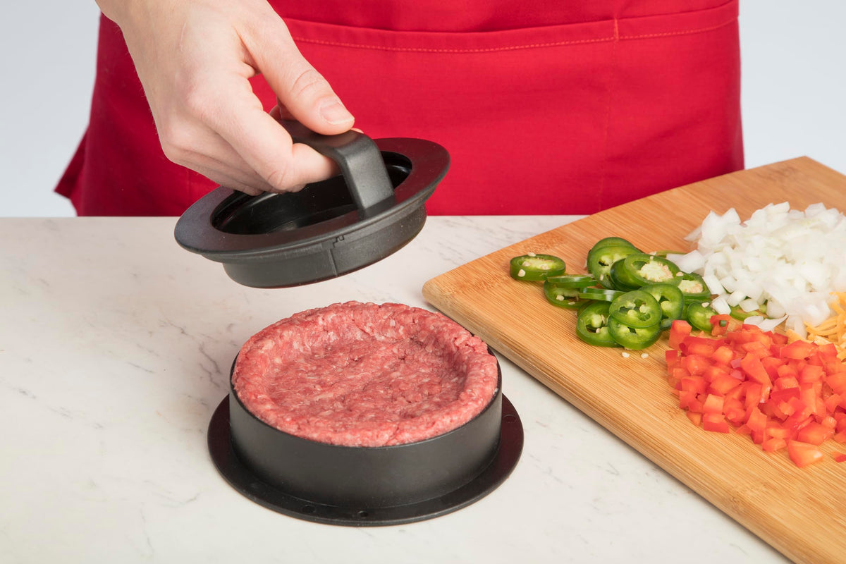 Cuisinart CSBP-200 assembly step closeup illustrates easy stuffing and shaping